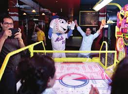 The Heart of Hole in the Wall