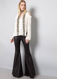 Calça De Couro Boca De Sino Calca Anne Bobo Calca Boca De Sino Ideias Fashion Calca Flare