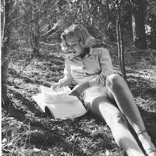 19 pictures that will make you think differently about marilyn monroe rare marilyn monroe marilyn monroe marilyn monroe photos