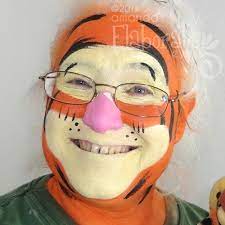 Diy Tigger Face Paint Diy Disney Winniethepooh Halloween Halloweencostumes Costumes Facepa Face Painting Designs Disney Face Painting Girl Face Painting