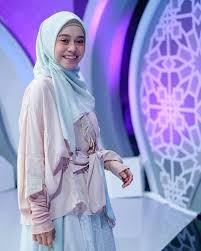 Untuk melihat detail lagu lesti sebelum berhijab klik salah satu judul yang cocok, kemudian untuk. Sebelum Raih Kesuksesan Lesti D Academy Rupanya Pernah Ngekos Berdua Dengan Bapak Indozone Id