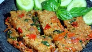 Cara membuat tempe penyet dan sambal : Resep Tempe Penyet Pedas Dan Lezat Youtube