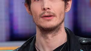 Blake Fielder Civil : biographie, actus, photos et vidéos sur Voici.fr