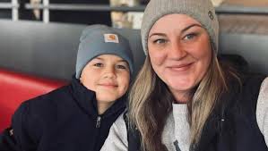 Fundraiser by Cold Lake Hockey Family : Amanda's Recovery