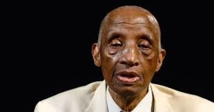 Doliu imens în lumea sportului! Fostul jucător de baschet Dick Barnett,  membru în Hall of Fame, a murit la vârsta de 88 de ani