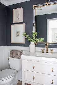 Küçük alanlar için bu banyo fikirleri, odanızı daha büyük hissettirmek ve her santim alandan en iyi şekilde yararlanmak için yaratıcı yolları paylaşır. Deco Salle De Bain Luks Banyolar Banyo Ic Dekorasyonu Luks Evler