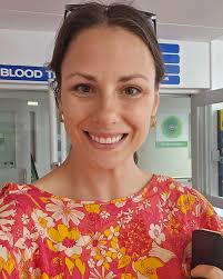 Whilst I anxiously await my results Rachel has been busily editing and sent  me through some freshly edited and unseen images from the Maternity shoot  we did 2.5 years ago. Oh my