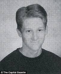 Edward Snowden I Like My Girlish Figure How Nsa Leaker Snowden Bragged About His Physique Online And His Ability To Attract Nubile Young Girls Daily Mail Online