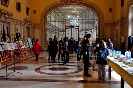 Profesiile medicale sunt profesii reglementate si exista un sistem de recunoastere mutuala a calificarilor in ue; Contemporanii Expozitia Vivat Academia Umf Carol Davila Bucuresti