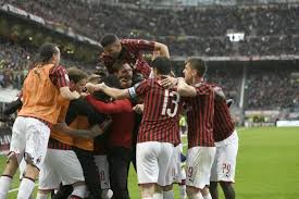 Psv milan ac ligue des champions le 20 août 2013. Serie A L Ac Milan S Impose Contre Frosinone Et Peut Toujours Croire A La Ligue Des Champions L Equipe