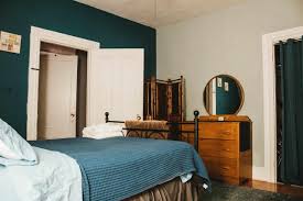51 ways to take your bedroom from dreary to dazzling. 5 Inexpensive Ways To Makeover Your Bedroom Laptrinhx News