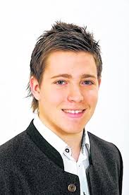 Lukas Moser legt Ämter zurück