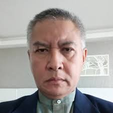 Listen to Aankhein Khuli