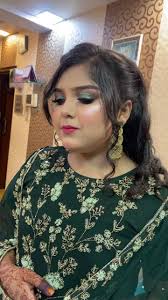 Travelled a lot, tried things I never thought I would, did scary stuff,  changed my hair, fixed my eyesight, celebrated my brothers' weddings,  explored countless towns and cities, lived adventures from the