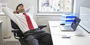 Yuk, terapkan cara menata ruang kerja yang sempit agar proses bekerja di rumah terasa jika ini juga menjadi impianmu, jangan khawatir! 10 Cara Menata Ruang Kerja Kantor Anda Agar Nyaman