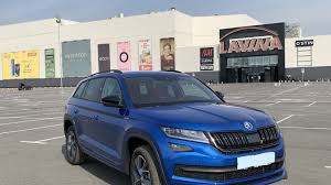 Škoda kodiaq can dress to impress, but is just as at ease in seeing to your family's everyday needs. Kodiaq Sportline Race Blue