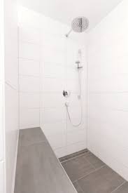 Gemauerte dusche modern sogar während des mini toilette normalerweise ort für a individuell shower wenn alle kollektiv ein bisschen. Gemauerte Dusche Mit Sitzbank Gemauerte Dusche Dusche Badezimmer Umbau