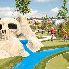 Mobile mini golf industrial design. Piraten Golf Legoland Deutschland Resort