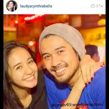 Artis laudya cynthia bella belum lama ini menjadi perbincangan karena perpisahannya dengan engku emran. Laudya Cynthia Bella Skyrain49