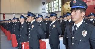 Hizmet verdiği süre içerisinde almış oldukları olduğu cezalar nedeniyle hep başkomiser olarak kalmıştır. Pmyo Ile Poh Nasil Olunur Tc Ile Egm Sayfasina Giris Iste Polis Akademisi Polislik Alimi Basvurusu Yapma Ekrani Takvim