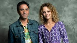Vanessa paradis, johnny depp's ex, marries film director samuel benchetrit in france. Vanessa Paradis Johnny Depp S Ex Marries Director Samuel Benchetrit Entertainment Tonight