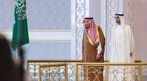هو عبد الملك بن مروان بن الحكم القرشي ويكنّى بأبي الوليد، وأمه عائشة بنت معاوية بن المغيرة، وأقامت أسرته قبل دخولها الإسلام في مكة. Ù…Ø­Ù…Ø¯ Ø¨Ù† Ø²Ø§ÙŠØ¯ Ø§Ù„Ø³Ø¹ÙˆØ¯ÙŠØ© Ù‡ÙŠ Ø¹Ù…ÙˆØ¯ Ø§Ù„Ø®ÙŠÙ…Ø© Ø§Ù„Ø®Ù„ÙŠØ¬ÙŠØ© ÙˆØ§Ù„Ø¹Ø±Ø¨ÙŠØ©