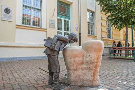 Évi angol írásbeli közép és emelt szintű feladatlapok javítási útmutatói. Erettsegi Szegeden 2020 Megerkeztek Az Angol Erettsegi Megoldasai Szeged365