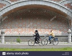 In der eingangshalle kam ich mir ein wenig in die kulisse von harry potter. Diamond District Antwerp Stockfotos Und Bilder Kaufen Alamy