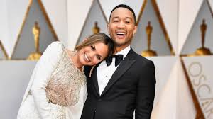 John legend and chrissy teigen have slashed a hefty $6 million off of their asking price for their beverly hills family mansion. Chrissy Teigen Once Rejected John Legend S Attempt To Break Up With Her Teen Vogue