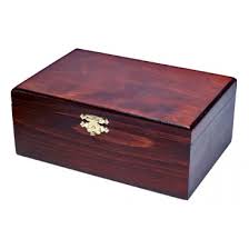 Recursos necesarios para hacer la Psichology Box (Materiales y Herramientas):
-6 tablas de madera de 30x30 cm.
-Tornillos.
-C