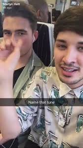 Char Walker (@CharBar2010)