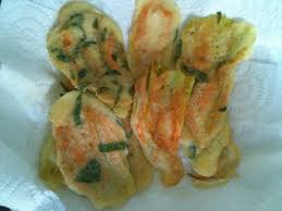 Beignets De Fleurs De Courgettes Et De Courges Recette Recettes De Cuisine Alimentation Beignets