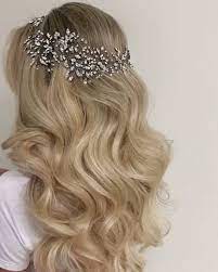 Crystal Halo Topping These Gorgeous Waves For Our Beautiful Bride Headpiece By Bridal Styles Bouti Headpiece Hairstyles Bride Headpiece Bridal Hair Inspiration