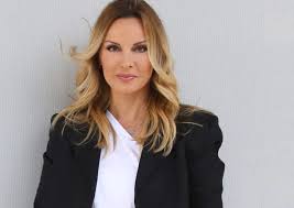 Η πέγκυ ζήνα θέλησε να ευχηθεί στην κόρη της για τα γενέθλια της μέσα από τον προσωπικό της λογαριασμό στο instagram. Ston Aera H Synaylia Ths Pegky Zhna Sto Makryxwri Magnesia News