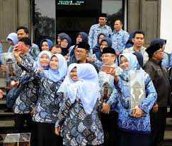Intip Besaran Gaji Pns Tiap Golongan Bisnis Tempo Co