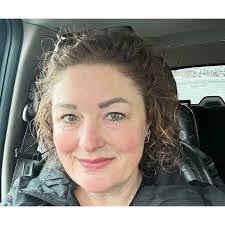 Corinne Beach's Instagram, Twitter & Facebook