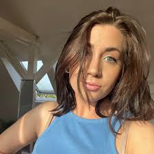 Maria Maiolo's Instagram, Twitter & Facebook