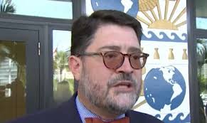 Miami city attorneys conspired, created 'cheat sheet' to stop Joe Carollo  recall