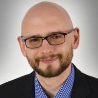 100+ perfiles de «Schuck»