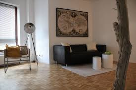 Modern und geschmackvoll möblierte wohnung mit schicker einbauküche mit theke und stühlen. Moblierte Wohnungen Business Apartments Ptm Apartments Stuttgart