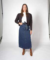 D e s i g n style taille moyenne, se trouve à la taille naturelle. Jupe Midi En Jean Brut Mandela Tomorrow Denim L Editorial