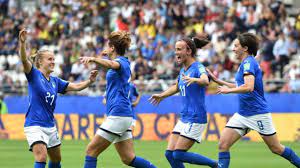 A seleção italiana de futebol feminino representa a itália no futebol feminino internacional. Como A Italia Desenvolveu O Futebol Feminino E Virou Lider Do Grupo C