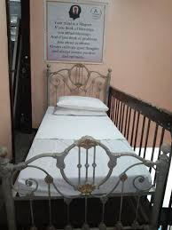 Find out all single and double metal beds for a bedroom with a chic flavour. 13 Pcs Wrought Iron Bed Frame With Complete Set Of Single Mattress Bed Sheets Blanket And 2 Pcs Pillow With Pillow Cases Furniture Home Living Furniture Bed Frames Mattresses On Carousell