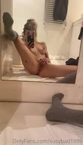 LadleTsunade aka susybad1999 OnlyFans - Mi sgrilletto tutta sola…mi aiuti  tu in chat - Fetish-themed Porn video available for online streaming on  x-fetish.tube