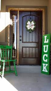 St patrick's day outdoor decorations ideas. St Patricks Porch St Patricks Decorations St Patrick S Day Decorations St Patrick S Day Crafts