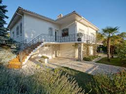 Royan Situa C E Dans Le Parc A 400 Ma Tres De La Plage Dans Un Environnement Agra C Able Maison De 160ma Proposant A L 39 A C Ta Maison Immobilier Vente Maison