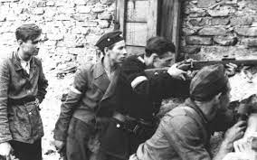Było to jedno z najważniejszych, a zarazem najbardziej dramatycznych wydarzeń zapisanych na kartach historii miasta. Powstanie Warszawskie 1944 Dzieje Pl Historia Polski
