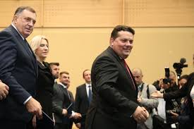 Dodik, Cvijanović i Stevandić, kreatori otcjepljenja RS-a i pokušaja  izazivanja haosa u regionu, morali bi hitno biti politički uklonjeni… | etto