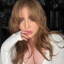 Lexi 📚🥀 (@lexireadsdarkbooks) • Threads, Say more