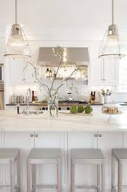 31 Luxury Calacatta Gold Marble Backsplash Countertop Ideas In 2020 Home Decor Kitchen Kitchen Interior Interior Design Kitchen